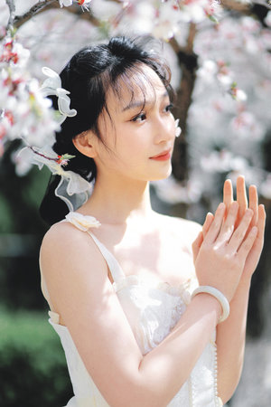 女主放荡h高辣np