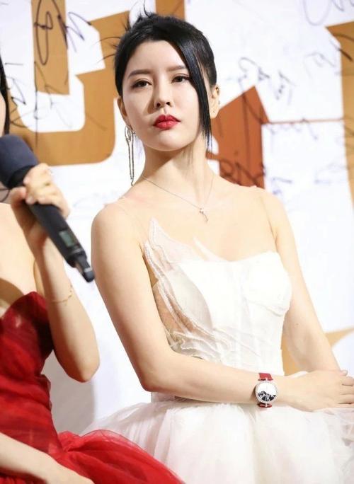 日本变态乳孔扩张番号