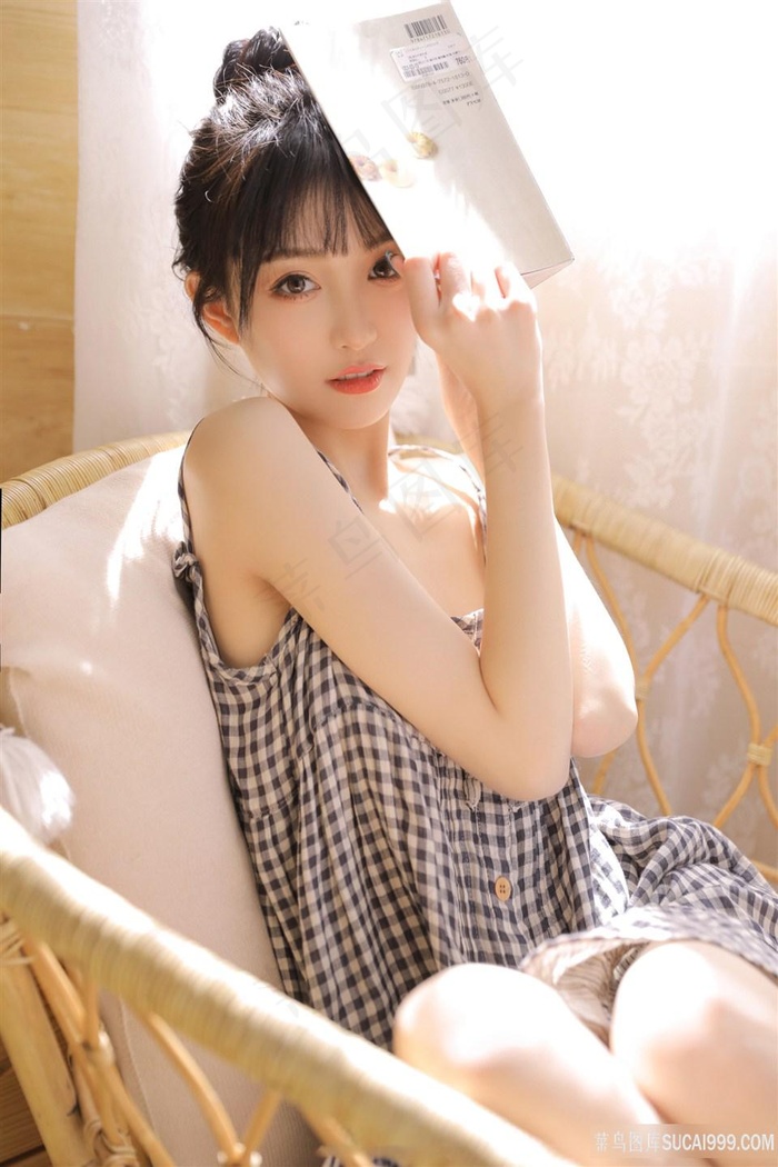 美女被草的视频