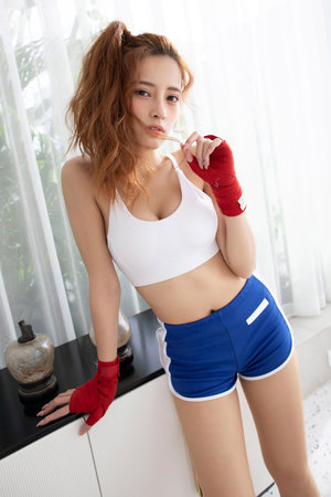 欧美v中文人妻在线