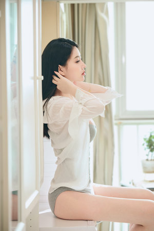 在床上打扑克不盖被子